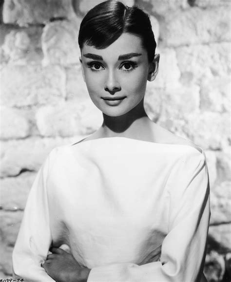 audrey hepburn fashion icons.